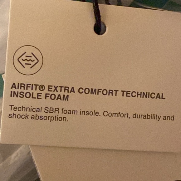 NWT. Zara Green High Heel Strappy Sandals. Size 6, 10 - Picture 9 of 9